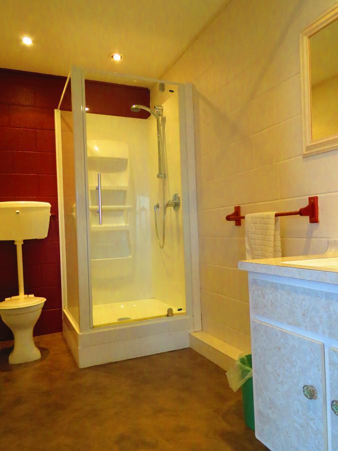 Opunake Motel And Backpackers Lodge ภายนอก รูปภาพ